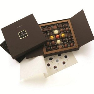 Box with 25 assorted pralines - Alcohol